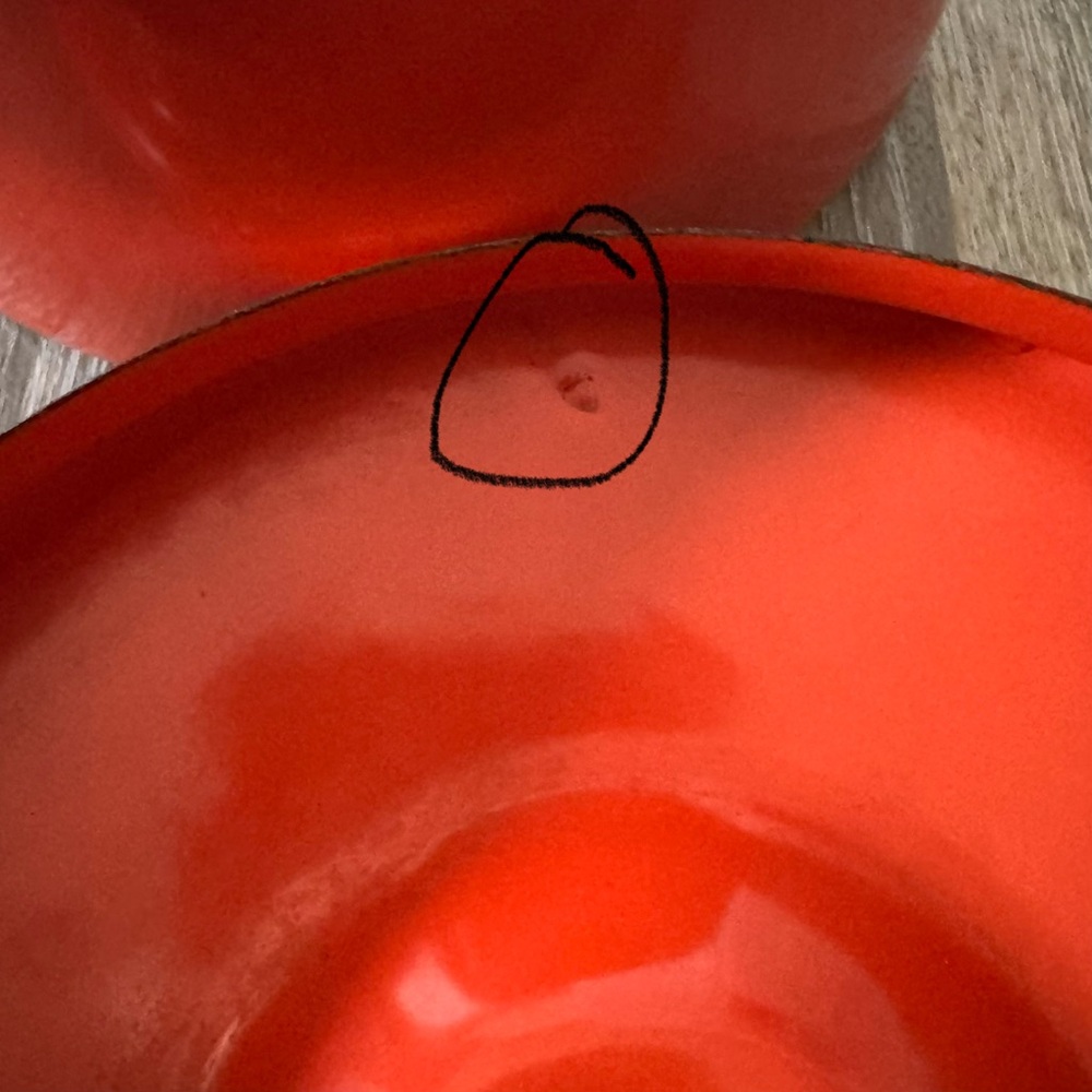 1970s Enamel Orange Stovetop Pot with Lid Medium Size - Picture 6 of 12